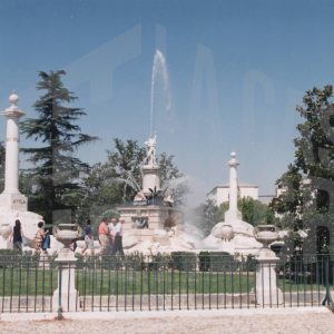 Fuente de Hércules y Anteo en el Jardín del Parterre, desde la Plaza de Rusiñol, en Aranjuez