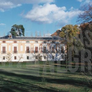 Vista lateral de la Casa del Labrador en el Jardín del Príncipe en Aranjuez