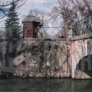 Caseta de guarda junto al Puente de la Isleta, en el Jardín de la Isla, en Aranjuez