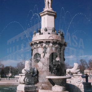 Fuente de Venus (o de la Mariblanca) en la Plaza de San Antonio en Aranjuez