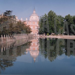 Torre Sur del Palacio Real y Casa de Oficios desde la Avenida de Palacio en Aranjuez