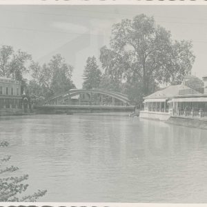 Río Tajo, Puente de Barcas, Restaurante La Rana Verde y Restaurante Hotel Delicias en Aranjuez
