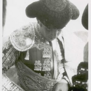 Antonio Ordoñez con traje de luces