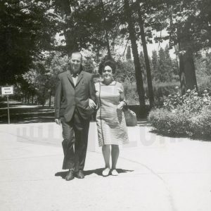Pareja posando en el Jardín del Príncipe de Aranjuez
