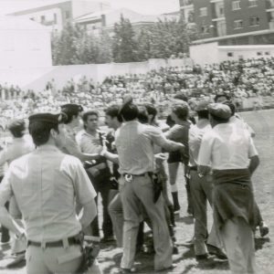 Disturbios con presencia policial en el Campo de Fútbol de Aranjuez en un partido de fútbol del Aranjuez contra el Ensidesa tras una agresión al árbitro por parte de algunas personas del público