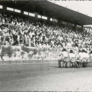 Asamblea de socios de Aranjuez C.F. en el antiguo Campo de Fútbol en Aranjuez