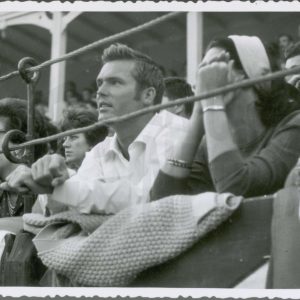 Un actor de cine asiste a una corrida en la Plaza de Toros de Aranjuez