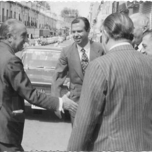 El Alcalde de Aranjuez, Antonio Clavet, recibe al Ministro de Trabajo, Licino de la Fuente, a su llegada al Ayuntamiento por el Día de la Provincia.