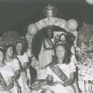 Carroza de la Reina de las Fiestas y sus Damas de Honor en las Fiestas de Septiembre en Aranjuez