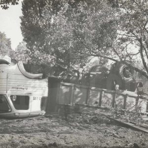 Camión Pegaso volcado