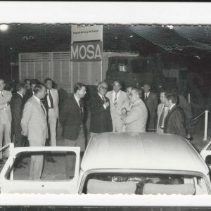 El Alcalde de Aranjuez, Antonio Clavet, y otras personas en la Feria de Muestras de Aranjuez