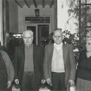 Retrato de cuatro personas mayores