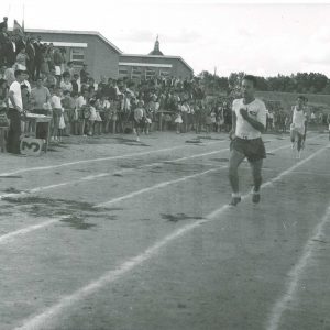 Corredores en carrera en el antiguo Campo Municipal de Deportes de Aranjuez