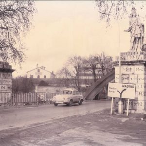 Entrada al Puente Barcas de Aranjuez inmediatamente antes de su desmantelamiento
