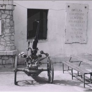 Pieza de artillería en el patio del Cuartel de Pavía en Aranjuez