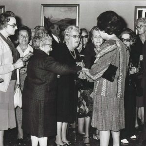 La Primera Dama portuguesa saluda a los residentes en su visita a una Residencia de Mayores en Aranjuez