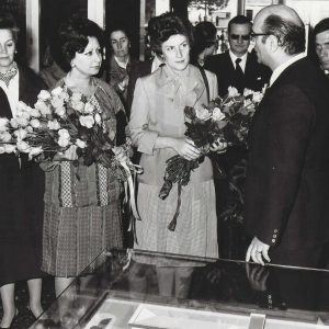 La Primera Dama portuguesa y la esposa del Presidente del Gobierno español en su visita a una Residencia de Mayores en Aranjuez