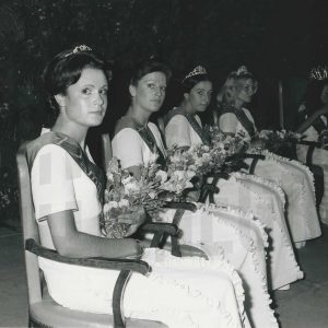 Dama de Honor y Reina de las Fiestas de Aranjuez en Septiembre de 1974