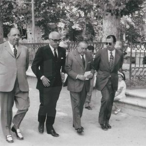 Autoridades paseando durante el Día de la Provincia celebrado en Aranjuez