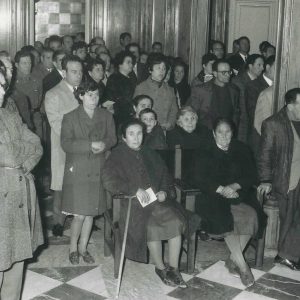Público asistiendo a la celebración de un acto en el salón de plenos del Ayuntamiento de Aranjuez
