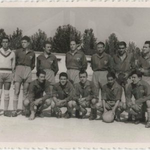 Equipo de Gálvez posando en el Campo de Fútbol de las Cuerdas en la Plaza de Parejas en Aranjuez