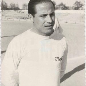 Antonio Talavera, con uniforme de MAFE (Manufacturas Fotográficas Españolas), en el antiguo Campo de Fútbol de Calle Foso de Aranjuez