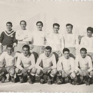 Equipo de MAFE (Manufacturas Fotográficas Españolas) en el antiguo Campo de Fútbol de la Calle Foso en Aranjuez