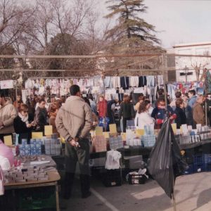 Puesto de venta en el Rastro de Aranjuez
