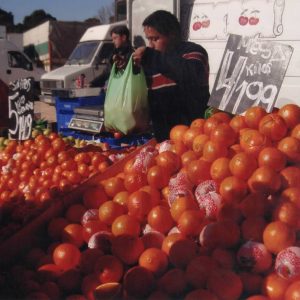 Puesto de fruta en el Rastro de Aranjuez