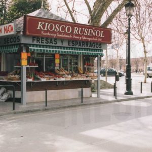 Kiosko Rusiñol, de venta de fresón, fresas y espárragos en Aranjuez