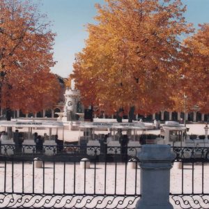 Fuente de Venus (o de la Mariblanca) de Aranjuez desde el Jardin de Isabel II, con el tren turístico