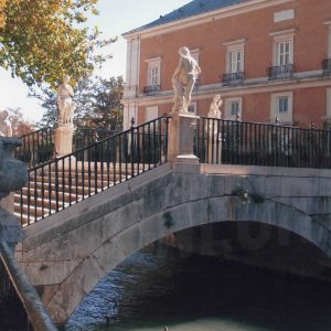 Puente del Canal, escalera de bajada al Jardín de la Isla desde el Jardín de la Reina en Aranjuez