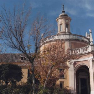 Vista lateral de la cúpula de la Iglesia de San Antonio de Aranjuez