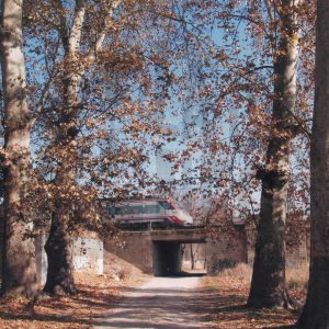 Puente del ferrocarril cerca de la Calle del Angostillo en Aranjuez