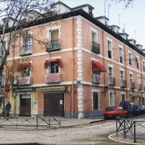 Edificio en la esquina de la Calle Gobernador con la Carrera de Andalucía en Aranjuez