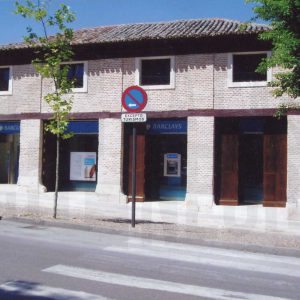 Oficina del Barclays Bank en las Cocheras del Palacio de Medinaceli (Casa Carmena) en Aranjuez