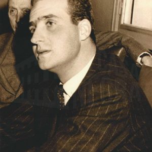 Juan Carlos, príncipe de España, durante una visita a la fábrica de Experiencias Industriales S.A.  en Aranjuez