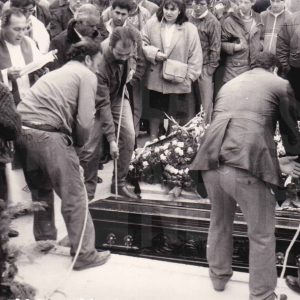 Sepelio en Aranjuez por ex-alumnos del Colegio Apóstol Santiago fallecidos por accidente de tráfico en Reinosa.