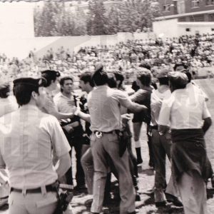 Policías nacionales intervienen por una agresión al árbitro durante un partido en el antiguo Campo de Fútbol de Aranjuez