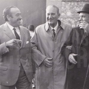 El Alcalde de Aranjuez, Manuel García Moreno, junto a Fernando María Castiella, Ministro de Asuntos Exteriores, y al Ministro de Relaciones Exteriores y Culto de Argentina en la Plaza de Toros de Aranjuez