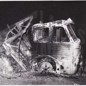 Vehículo accidentado: camión Pegaso quemado