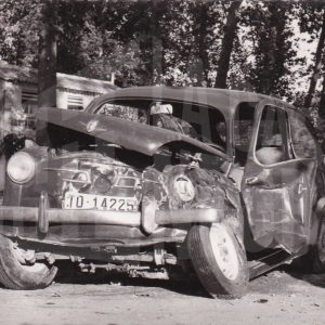 Vehículo accidentado: SEAT 600 TO-14225