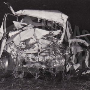 Vehículo accidentado: SEAT 600 destrozado