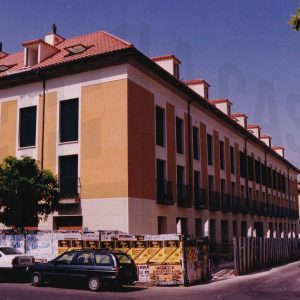 Nueva construcción (Edificio Almíbar) en el solar de la desaparecida Casa Negra en Aranjuez