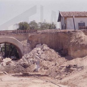 Obras de rehabilitación del puente del ferrocarril sobre el Paseo del Deleite en Aranjuez