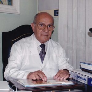 Retrato de José Luis Pérez Carmena, médico pediatra  en Aranjuez