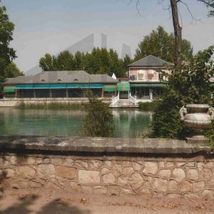 Los Salones Delicias y su embarcadero en el Río Tajo, en Aranjuez