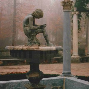 Espinario de la Fuente de las Harpías (o del Niño de la Espina), en el Jardín de la Isla en Aranjuez