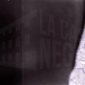 Fragmento de un suelo de tierra