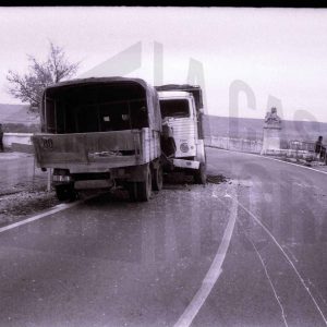 Dos camiones accidentados en la antigua carretera N- IV por un choque frontal en Aranjuez